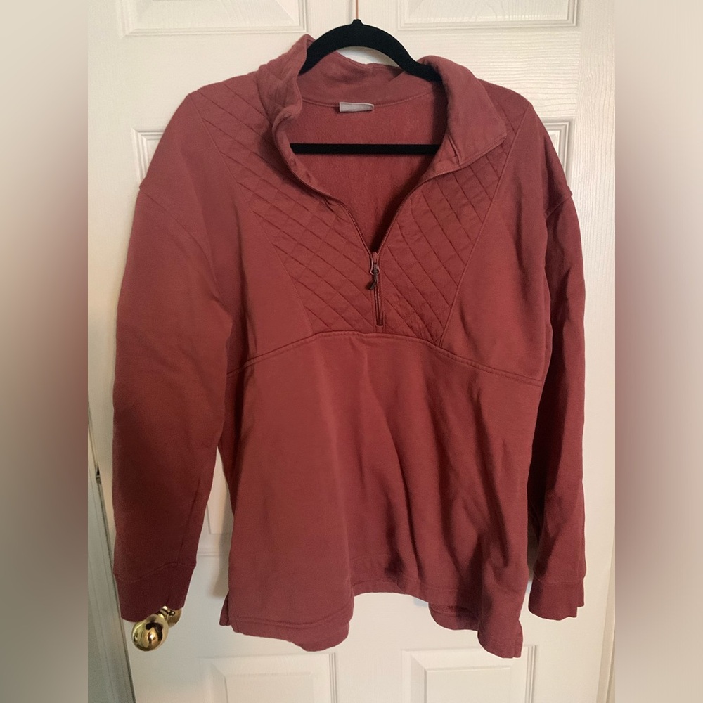 Columbia Pull over